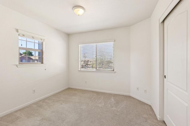 16796 English Country Trl, Lathrop, CA 95330