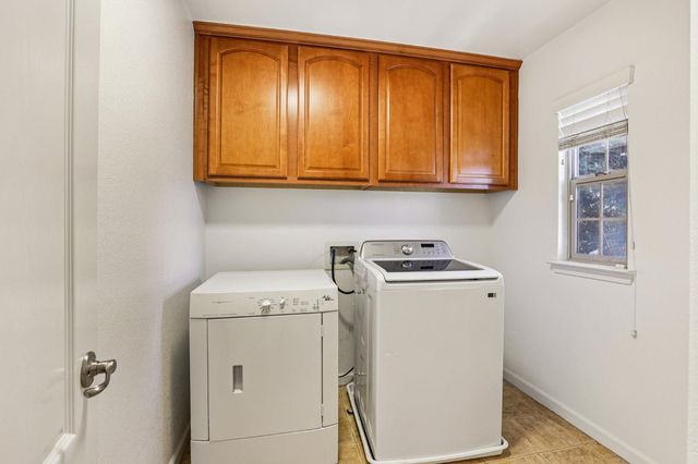 16796 English Country Trl, Lathrop, CA 95330