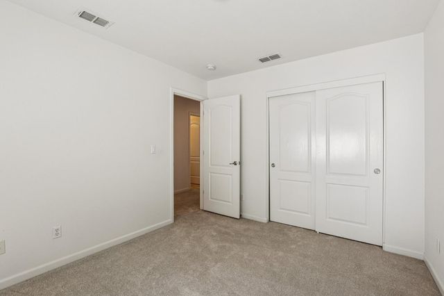 16796 English Country Trl, Lathrop, CA 95330