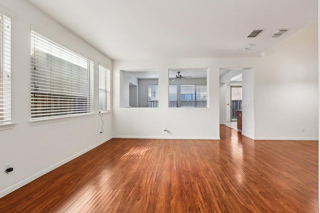 16796 English Country Trl, Lathrop, CA 95330