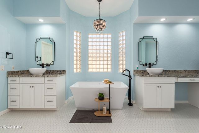 9537 W ELECTRA Lane, Peoria, AZ 85383