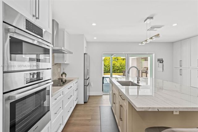 7425 SW 139th Ter, Palmetto Bay, FL 33158