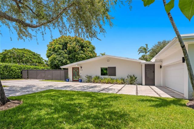 7425 SW 139th Ter, Palmetto Bay, FL 33158