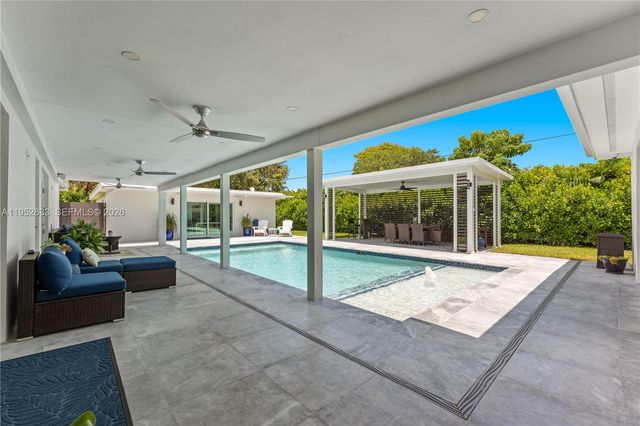 7425 SW 139th Ter, Palmetto Bay, FL 33158