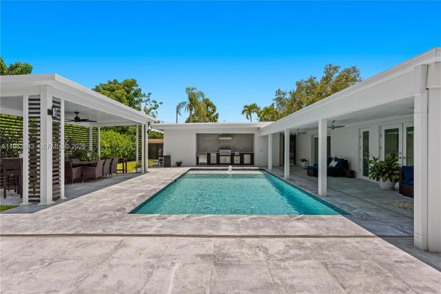 7425 SW 139th Ter, Palmetto Bay, FL 33158