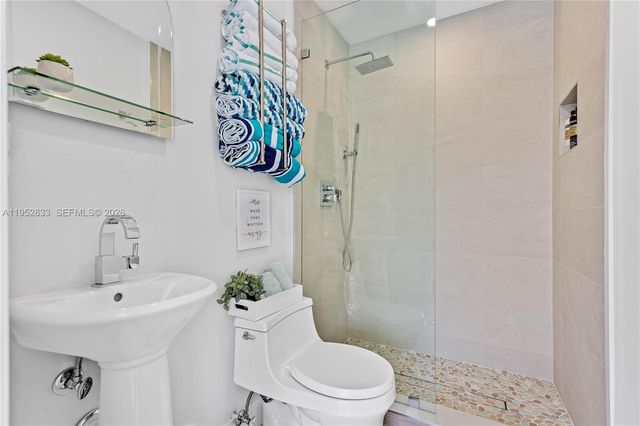 7425 SW 139th Ter, Palmetto Bay, FL 33158