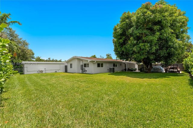 7425 SW 139th Ter, Palmetto Bay, FL 33158