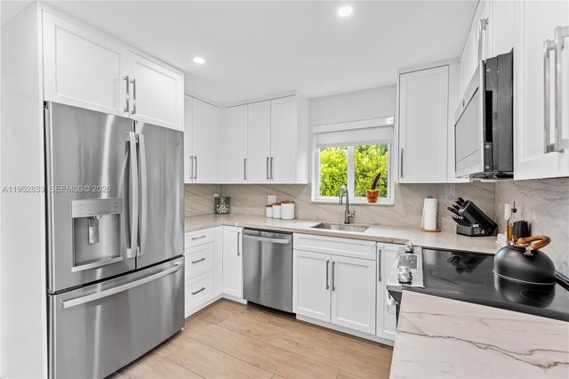 7425 SW 139th Ter, Palmetto Bay, FL 33158