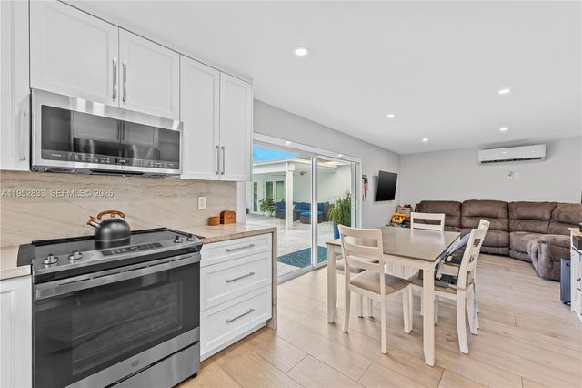 7425 SW 139th Ter, Palmetto Bay, FL 33158