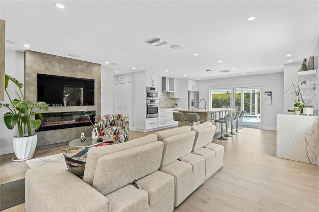 7425 SW 139th Ter, Palmetto Bay, FL 33158