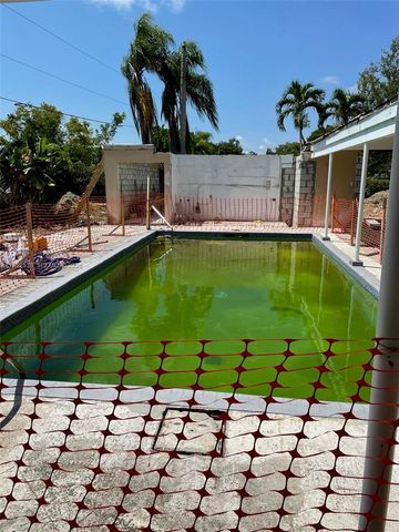 7425 SW 139th Ter, Palmetto Bay, FL 33158