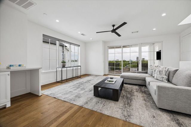 2326 Bissonnet Street, Houston, TX 77005