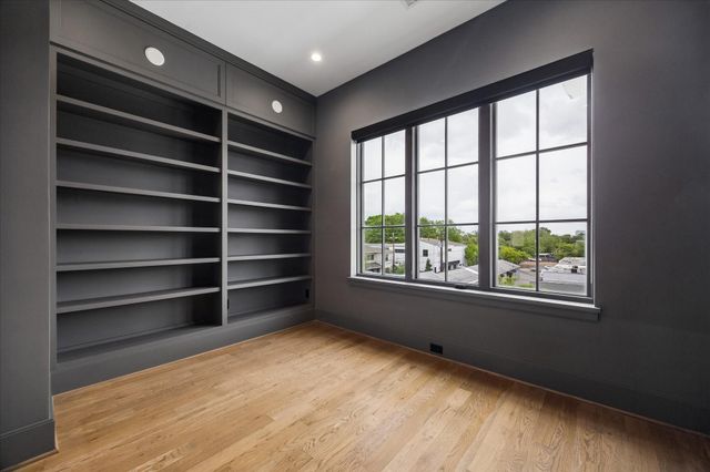 2326 Bissonnet Street, Houston, TX 77005