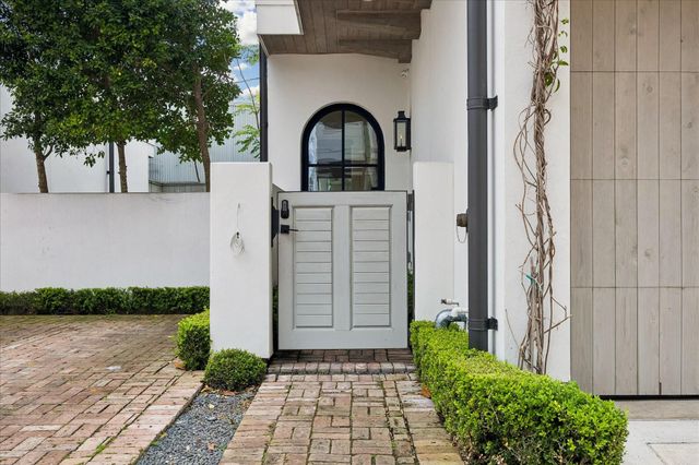 2326 Bissonnet Street, Houston, TX 77005