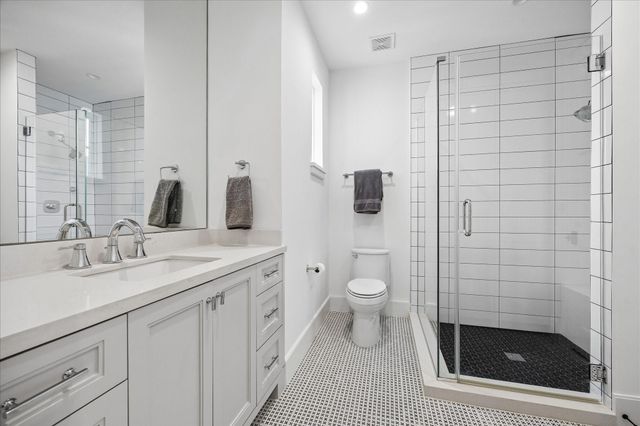 2326 Bissonnet Street, Houston, TX 77005