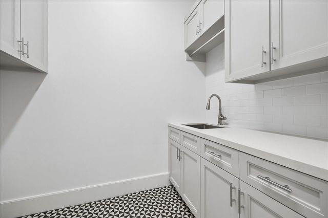 2326 Bissonnet Street, Houston, TX 77005