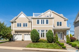 9 Beachside Avenue 9, East Haven, CT 06512