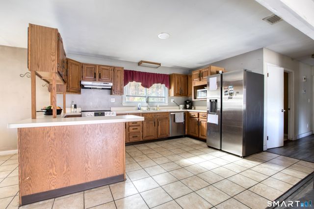 123 Andover Road, East Hartford, CT 06108