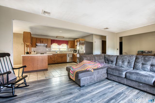 123 Andover Road, East Hartford, CT 06108