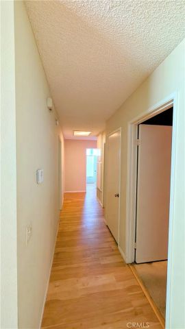 28859 Michelle Drive, Agoura Hills, CA 91301