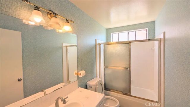 28859 Michelle Drive, Agoura Hills, CA 91301