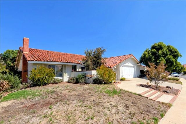 28859 Michelle Drive, Agoura Hills, CA 91301
