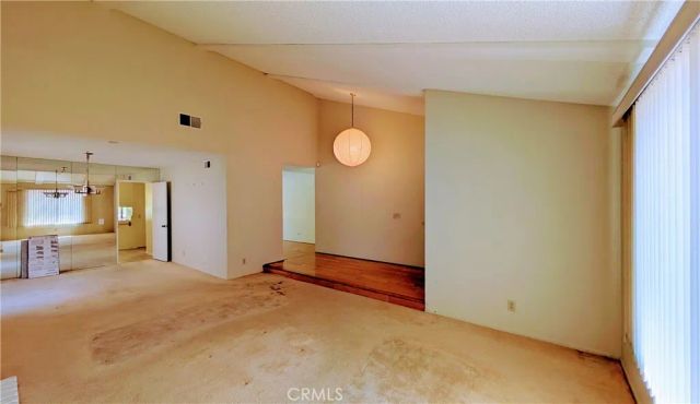 28859 Michelle Drive, Agoura Hills, CA 91301