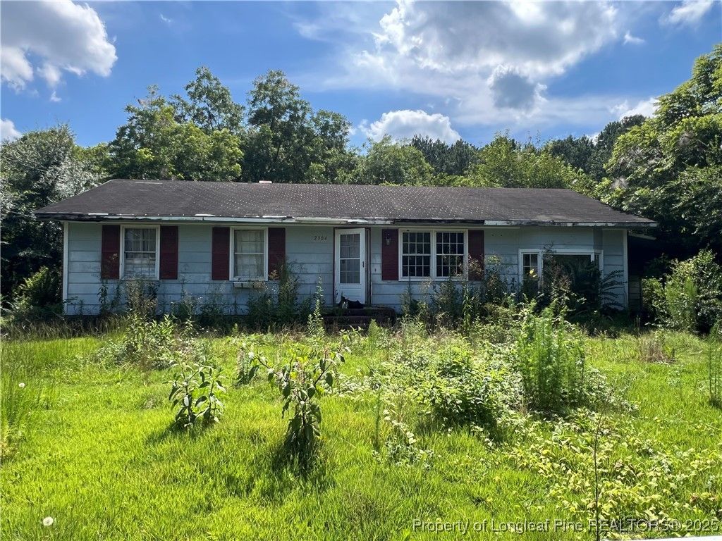 2304 W Brinkley Drive, Spring Lake, NC 28390
