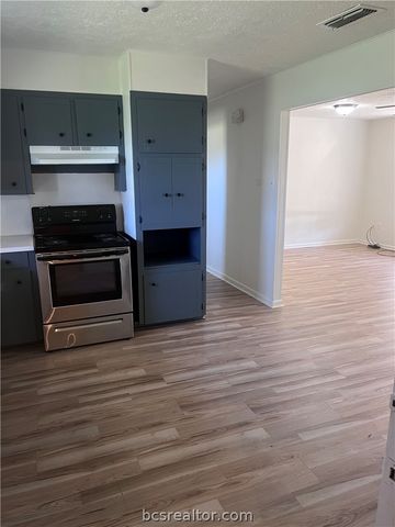 508 Rose Marie Boulevard, Hearne, TX 77859