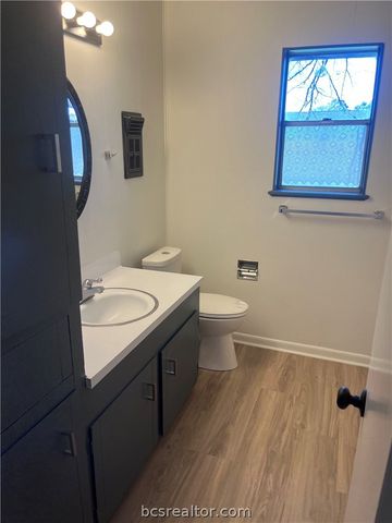 508 Rose Marie Boulevard, Hearne, TX 77859