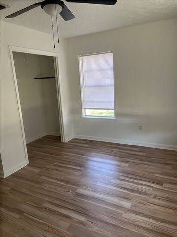 508 Rose Marie Boulevard, Hearne, TX 77859