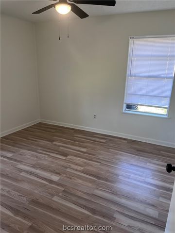 508 Rose Marie Boulevard, Hearne, TX 77859