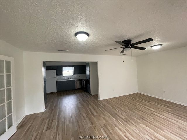 508 Rose Marie Boulevard, Hearne, TX 77859