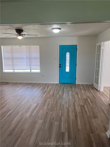 508 Rose Marie Boulevard, Hearne, TX 77859