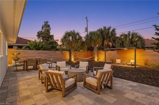 565 110th AVE N, Naples, FL 34108