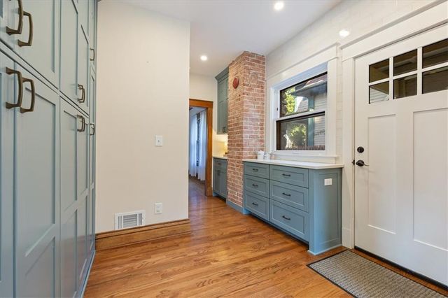 3835 Harrison Boulevard, Kansas City, MO 64109