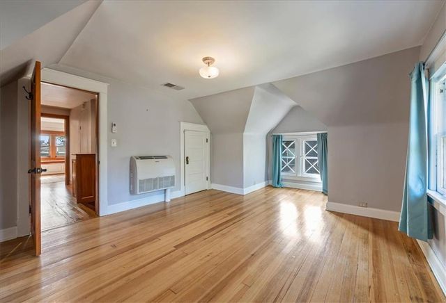 3835 Harrison Boulevard, Kansas City, MO 64109