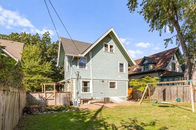 3835 Harrison Boulevard, Kansas City, MO 64109
