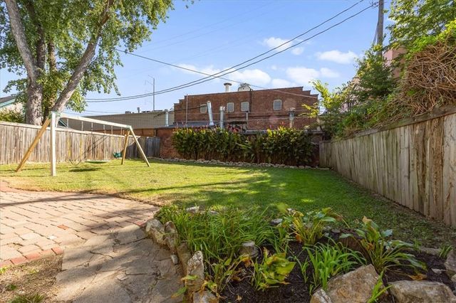 3835 Harrison Boulevard, Kansas City, MO 64109
