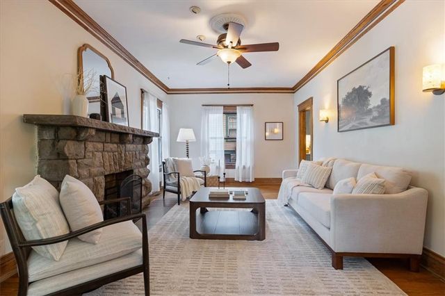3835 Harrison Boulevard, Kansas City, MO 64109