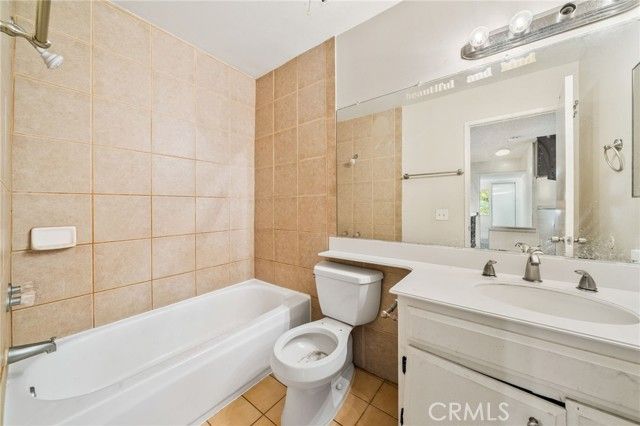 44057 7th Street, Lancaster, CA 93535