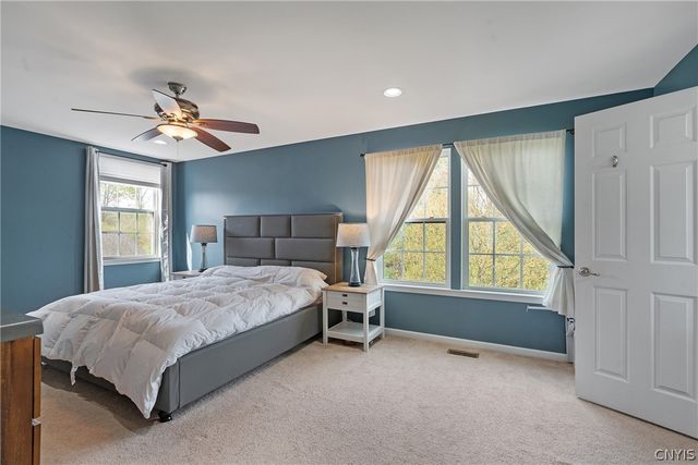 8649 Alizarin Avenue, Cicero, NY 13039