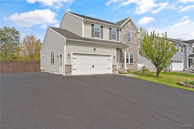 8649 Alizarin Avenue, Cicero, NY 13039