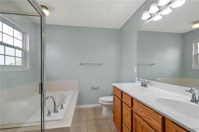 8649 Alizarin Avenue, Cicero, NY 13039