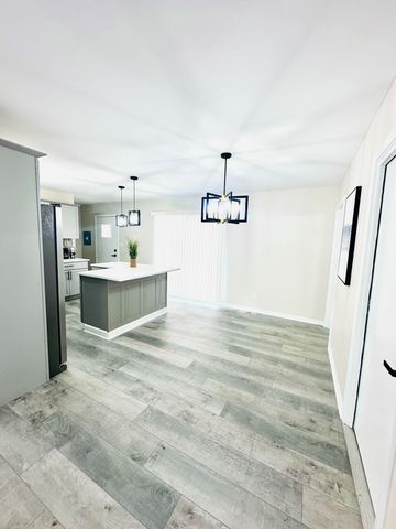 7619 Marshall Place, Merrillville, IN 46410