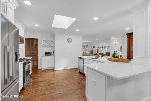 26 Iler Drive, Middletown, NJ 07748