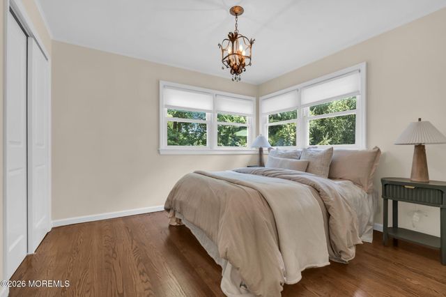 26 Iler Drive, Middletown, NJ 07748