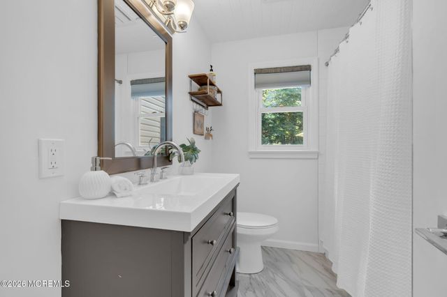 26 Iler Drive, Middletown, NJ 07748