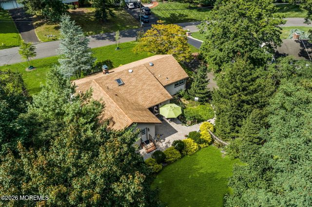 26 Iler Drive, Middletown, NJ 07748