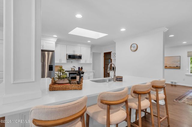 26 Iler Drive, Middletown, NJ 07748